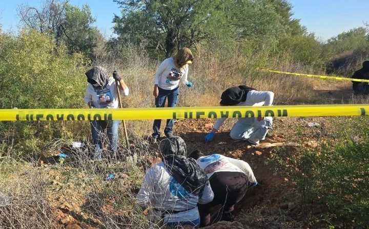 Buscadoras por la Paz hallan cuatro fosas clandestinas al norte de Hermosillo