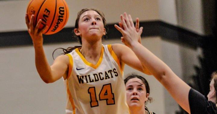 Marion girls' defensive pressure deals Aces a loss