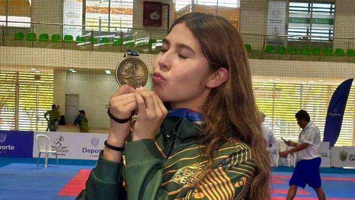 ¡Orgullo leonés! Fernanda Ramírez conquista el oro en Juegos Escolares Centroamericanos y del Caribe 2025