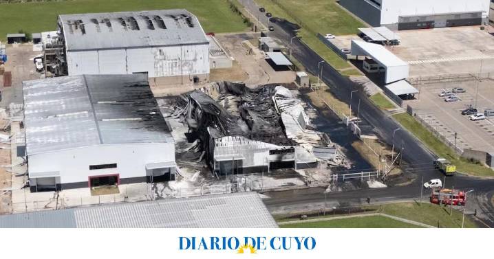 Este lunes comienzan las pericias para determinar el origen del incendio en Ezeiza