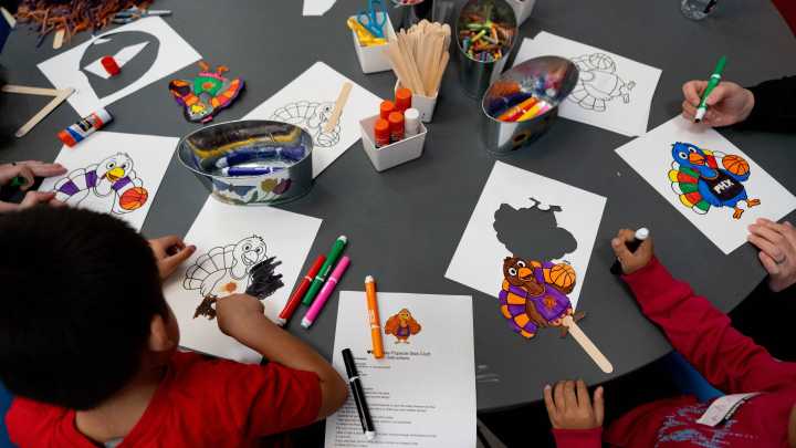 Live coverage of Thanksgiving weekend in Arizona