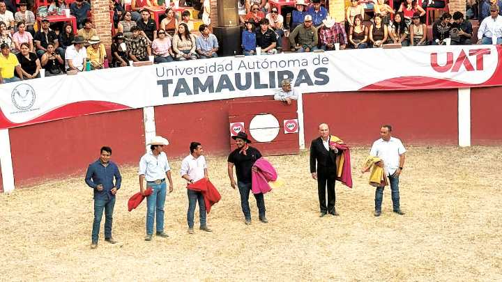 Celebra Facultad de Comercio, Administración y Ciencias Sociales de la UAT su 69 aniversario