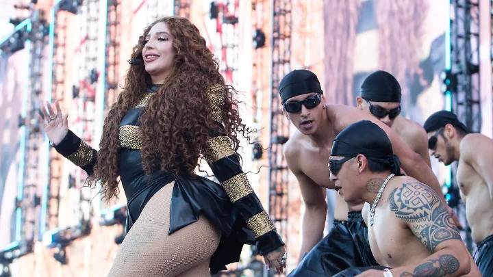 Bellakath es exhibida por Asociación de apoyo a personas con VIH tras comentario racista