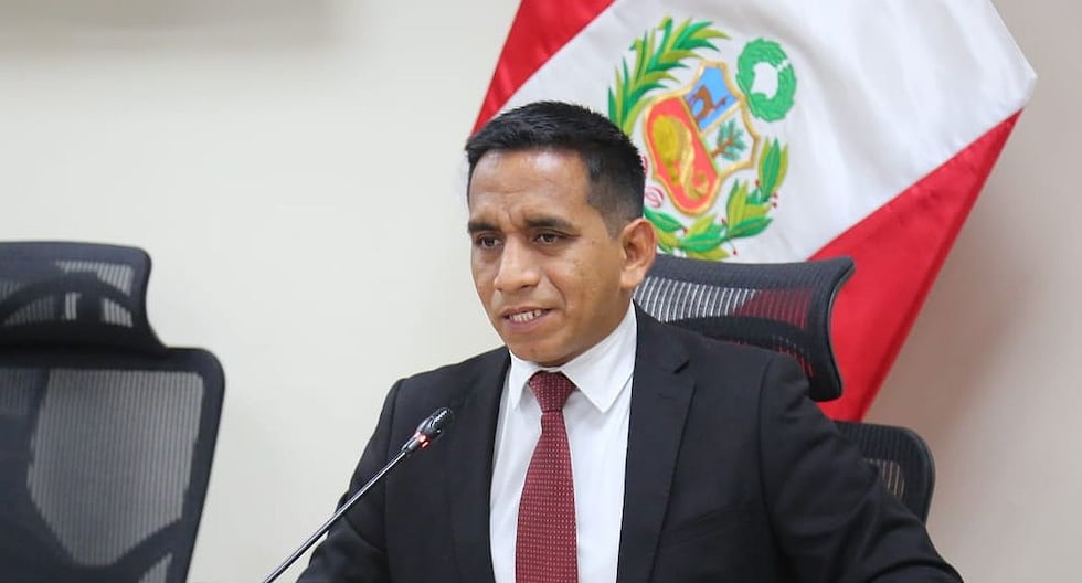 Elvis Vergara sobre denuncia contra Kira Alcarraz: “No ha sido una actitud adecuada de la periodista”