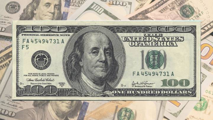 El dólar oficial aumentó por quinto día consecutivo y el blue terminó a la baja