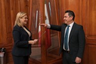 Nombra gobernadora a José Carlos Rivera como titular de Consejería Jurídica