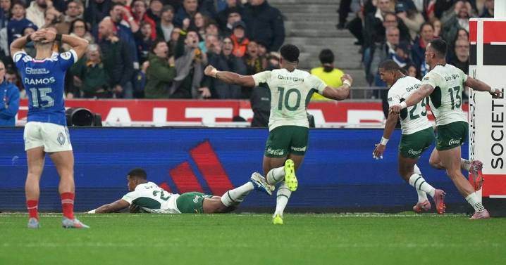 South Africa overcomes red card and halftime deficit to beat France 32