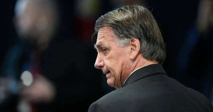 Majority of Brazil's Supreme Court votes to reject Bolsonaro's appeal, upholding 27