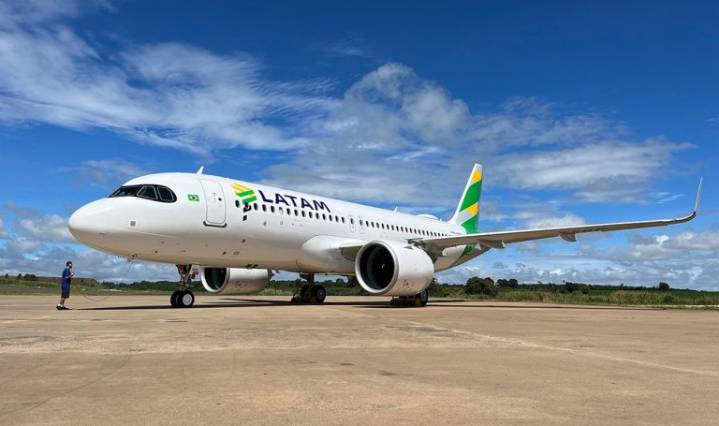 Latam reprogramó vuelo Bogotá