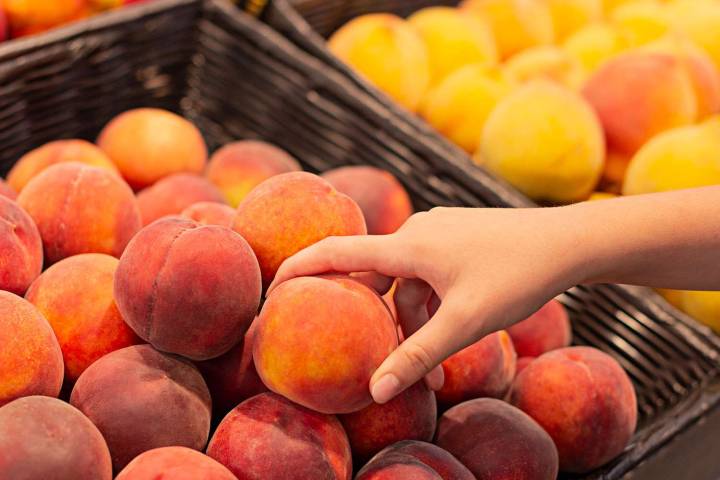 Nationwide Peach Recall Over Listeria Fears: Check Your Fruit Now!