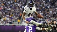 Lamar Jackson lidera a los Ravens a victoria sobre los Vikings 27