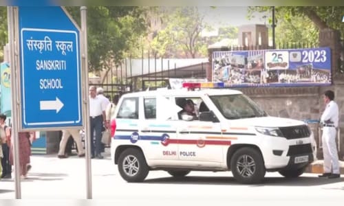 Woman techie sends bomb threats to several states to frame ex