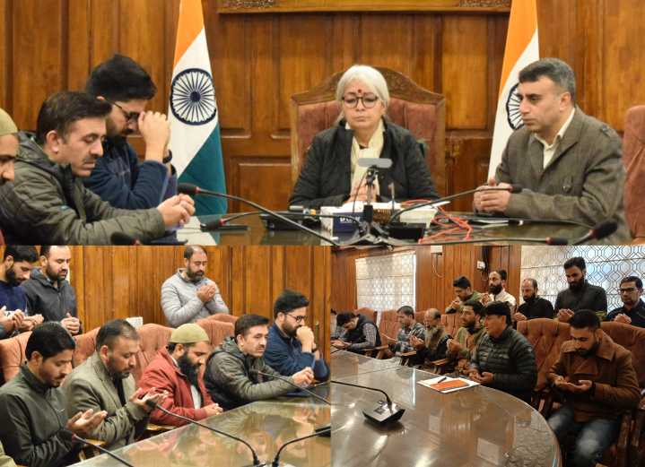 Bandipora Admin Condoles Loss of Lives in Nowgam Police Station