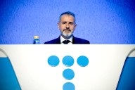 Telefónica recortará 3.000 millones en costes y rebaja a la mitad el dividendo de 2026 en su nuevo plan estratégico