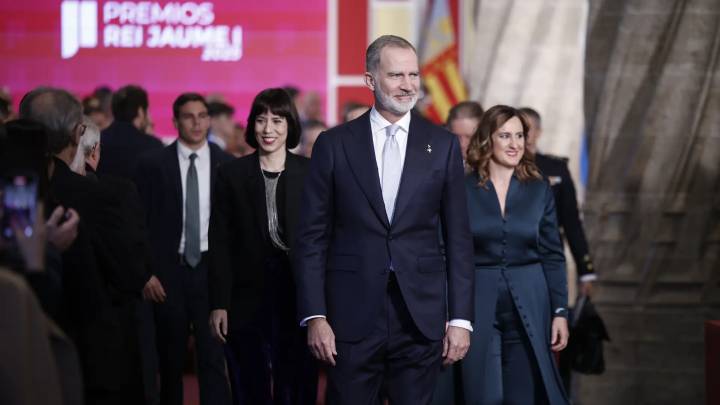 El rey defiende en Valencia la apuesta por la ciencia y la investigación