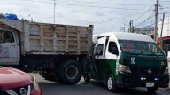 Choque entre ruta y camión deja cinco lesionados en Zacatepec