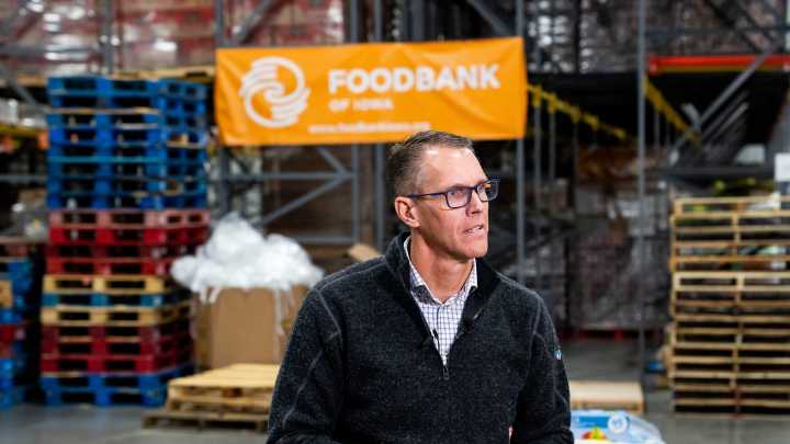 Feenstra tours food bank as shutdown leaves millions without SNAP aid