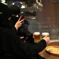 Nuts and beer: booze-free bar offers Saudis a pub vibe