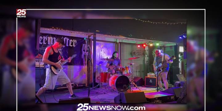 Musicos Por Justicia hosts fundraiser for local food pantry