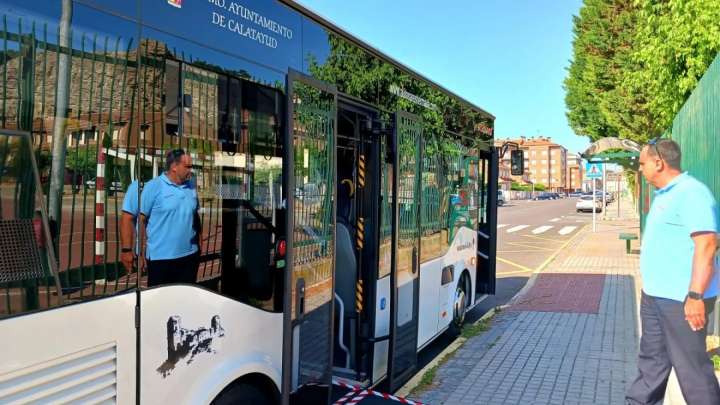 Calatayud aprueba subir el billete del bus urbano a 1,20 euros para garantizar el servicio