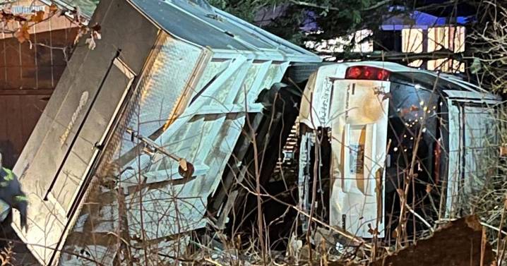 New Hampshire police seek driver who caused rollover crash in Pelham