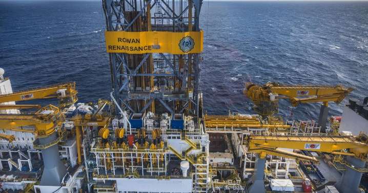 La AIE advierte sobre la "descompensación" del mercado del petróleo por sobreproducción