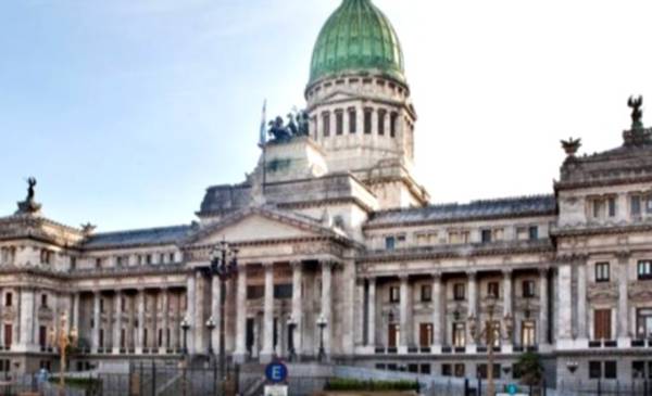 Los nuevos senadores jurarán en sus cargos el 28 de noviembre