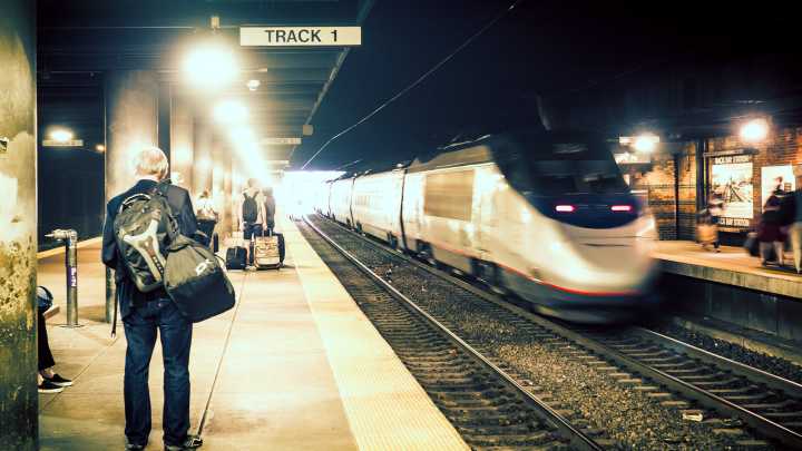 Amtrak Experts Agree: These Are The Most Important Safety Tips For Night Owl Travelers