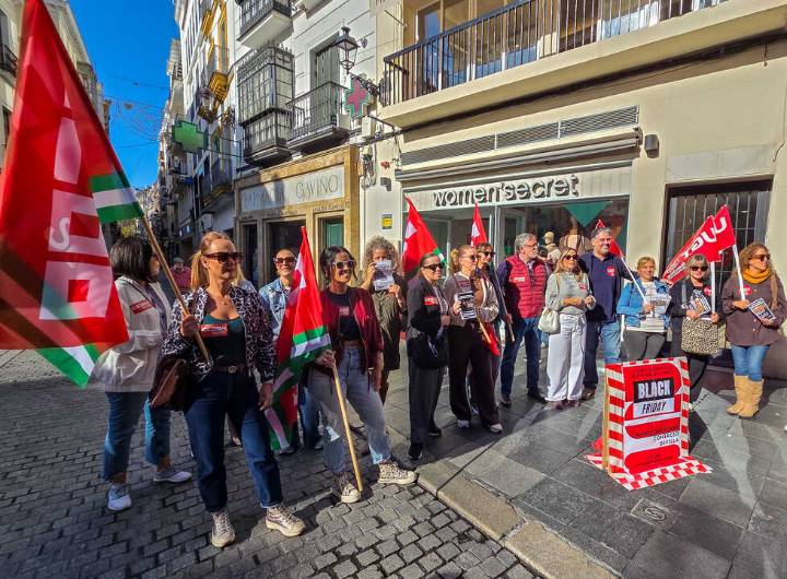 El comercio sevillano irá a la huelga en el Black Friday y Navidad