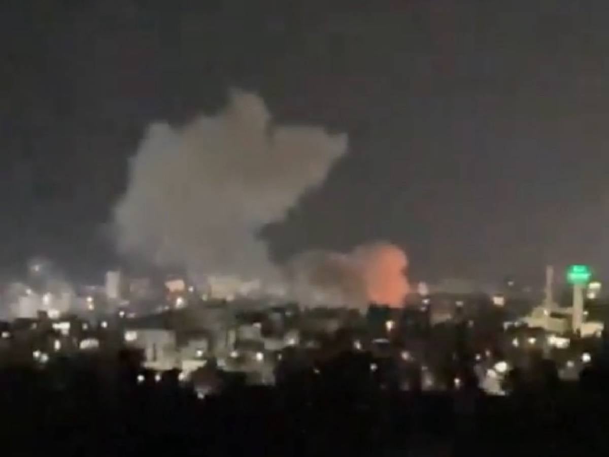 Israel viola alto al fuego y bombardea campamento de palestinos; 13 muertos