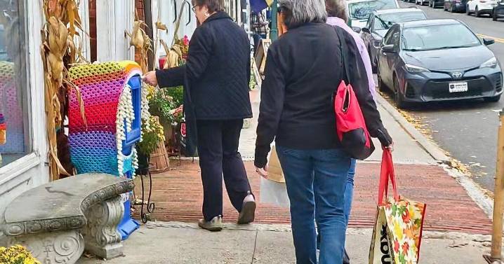 Badgerhound Studio & Gallery establishes Little Free Art Gallery