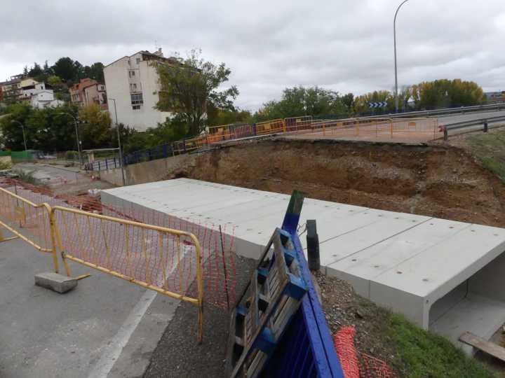 Vemos como van las obras del enlace del barrio del Jorgito (Video)