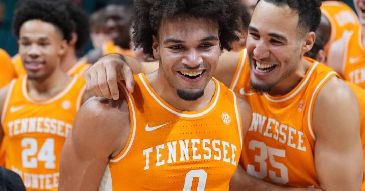 TUESDAY'S COLLEGE HOOPS ROUNDUP: Tennessee's Ja'Kobi Gillespie (Greeneville), King's Riley Nelson (Sullivan East) have strong performances