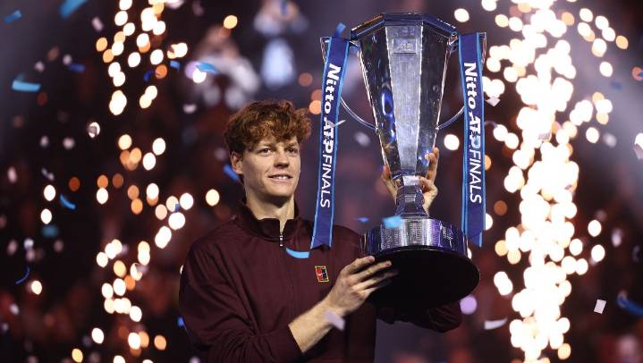 Jannik Sinner gana ATP Finals y refrenda su título tras vencer a Carlos Alcaraz