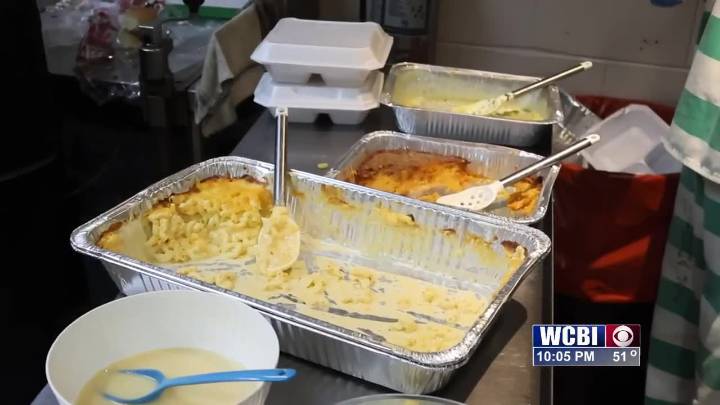 Local minister teams up with OCSO to serve a holiday meal to inmates
