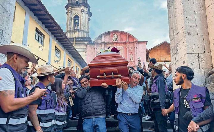 Uruapan clama justicia tras el asesinato de Carlos Manzo