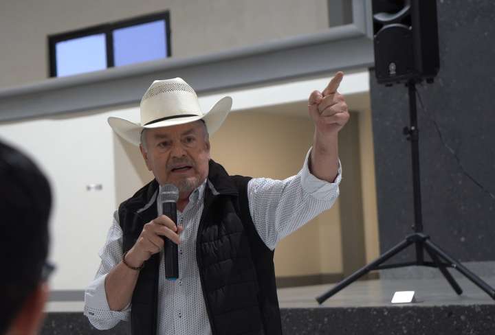 Manifestaciones y bloqueos de productores, resultado de falta de atención federal: Mario Vázquez apoya movilizaciones