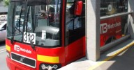 Metrobús de la CDMX choca en la Condesa contra un auto y deja 7 heridos