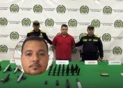 Comerciante de armas traumáticas denuncia persecución por parte de la policía tras una nueva captura en Santa Marta