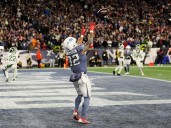 TreVeyon Henderson scores 3 TDs, Patriots beat Jets 27
