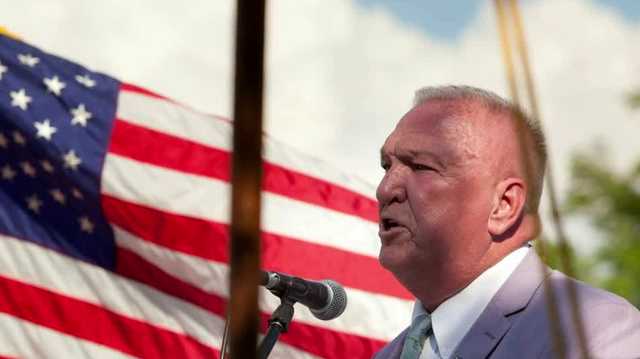 Columbiana mourns the passing of Former Mayor Stancil Handley