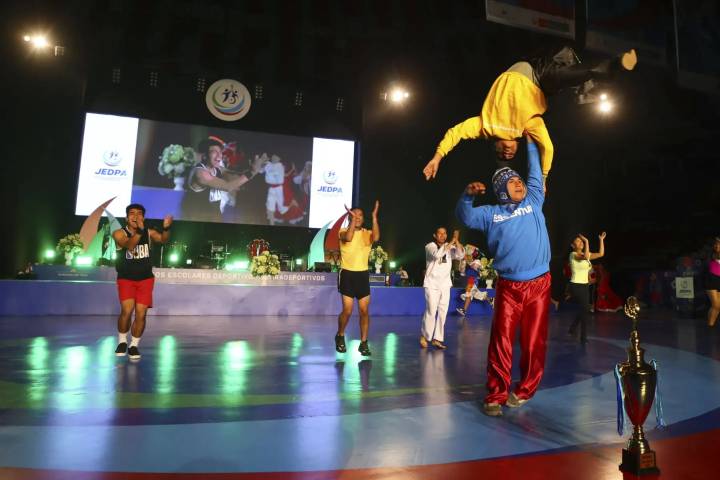 Clausuran en coliseo Dibós los Juegos Escolares Deportivos y Paradeportivos 2025