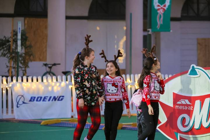 MesaMoves' Reindeer Roll and Stroll returns Dec. 5