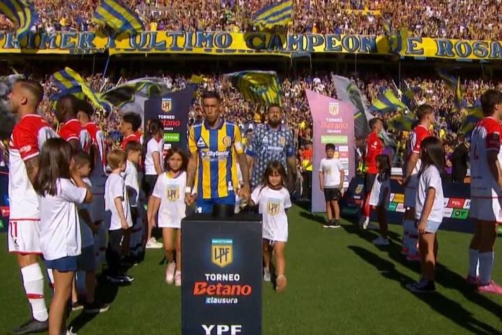 Polémica en Argentina: Estudiantes realiza particular “homenaje” al campeón Rosario Central