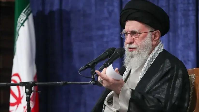 Líder supremo de Irán afirma que derrotaron a EE.UU. e Israel en la guerra de junio