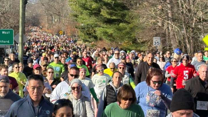 Manchester Road Race run for 89th time on Thanksgiving 
