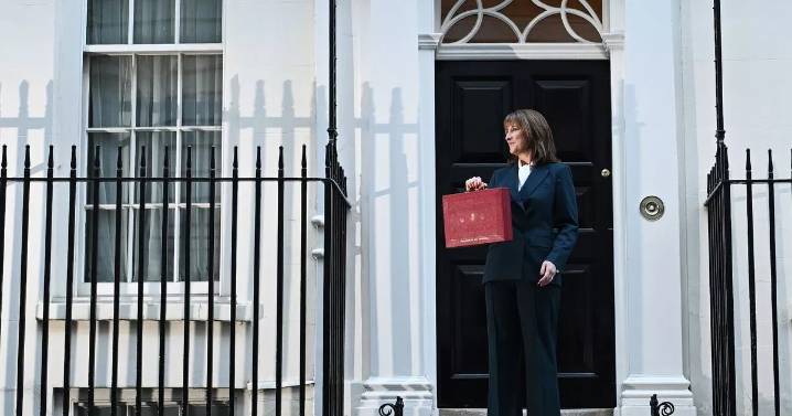 'Children should not suffer': Readers respond to Rachel Reeves scrapping two-child benefit cap in Autumn Budget announcement