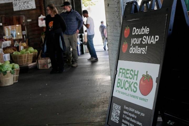 Judge praises Trump, issues deadline for November SNAP benefit payments