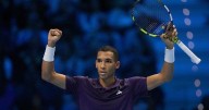 Auger-Aliassime advances to final four at ATP Finals with upset of Zverev