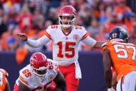 Broncos beat Chiefs 22-19 on Lutz's last-second field goal, extending win streak to 8 games